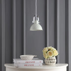 Suspension LED blanche réglable Orhideea de SAFAVIEH Lighting (1 lumière) - 15,9 x 15,9 x 25,4 cm (6 x 6 x 82 cm) - 15,2 x 15,2 x 20,3 cm (6 x 6 x 82 cm)