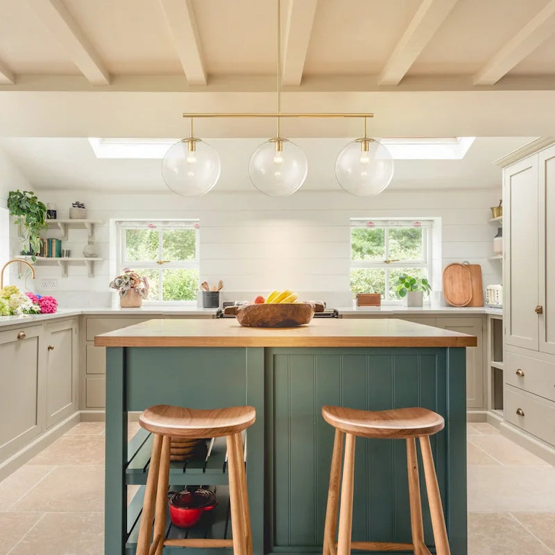 Suspension moderne à 3 lumières en verre doré linéaire avec globe et bulles pour îlot de cuisine