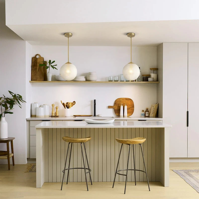 Suspension moderne à une lumière en verre texturé noir et or pour îlot de cuisine