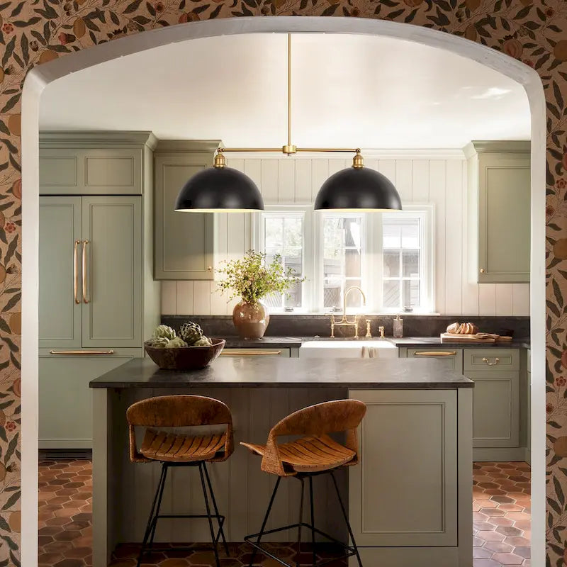 Suspension linéaire industrielle noire moderne à 2 lumières en forme de dôme pour îlot de cuisine - 98 cm (L) x 29 cm (H) x 38 cm (P)