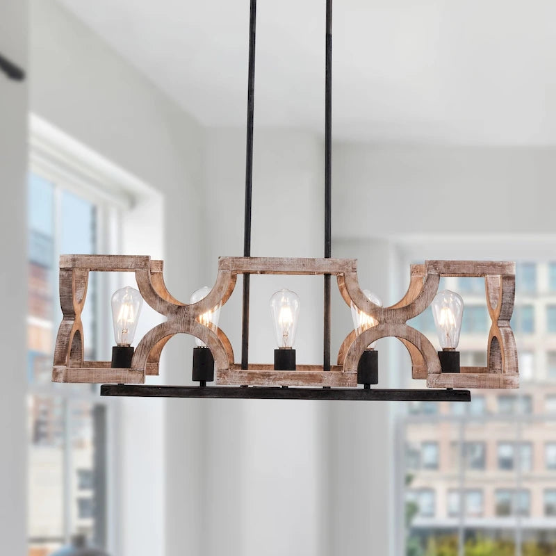 Lustre linéaire en bois Oaks Aura style campagne française à 5 lumières, luminaire rustique pour îlot de cuisine.