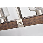 Luminaire linéaire à 4 lumières pour îlot central, en nickel brossé et bois, avec verre bullé.