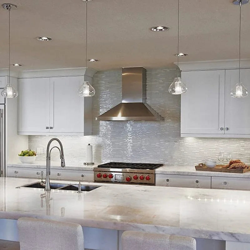 Éclairage LED sous-meuble ou placard - Gradable, câblage direct ou sur prise, 400-760 lumens, blanc chaud 3000K,