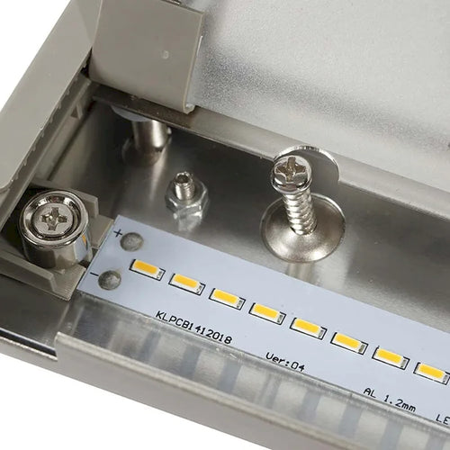 Barre lumineuse LED 120 V à intensité variable (18 LED) pour éclairage sous meuble de cuisine