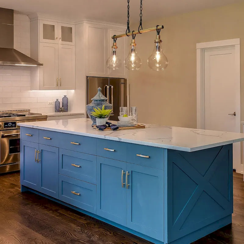 Lustre linéaire rustique à 3 lumières en verre transparent, style ferme, idéal pour une salle à manger.