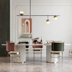 Lustre linéaire minimaliste moderne à 3 lumières avec globe en verre dépoli et abat-jour en laiton noir