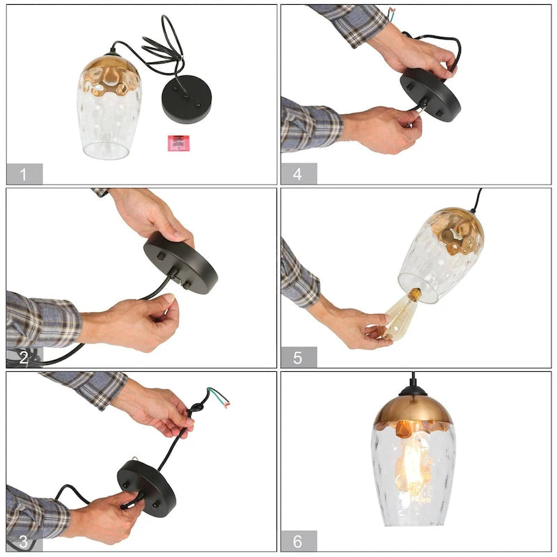 Suspension moderne et contemporaine à une lumière en verre martelé noir et or pour îlot de cuisine