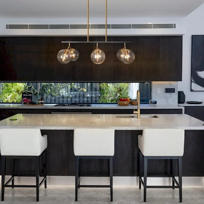 Lustre linéaire moderne et glamour à 6 lumières, abat-jour sphérique en verre pour îlot de cuisine - L 28,5 x l 11,5 x H 72,5